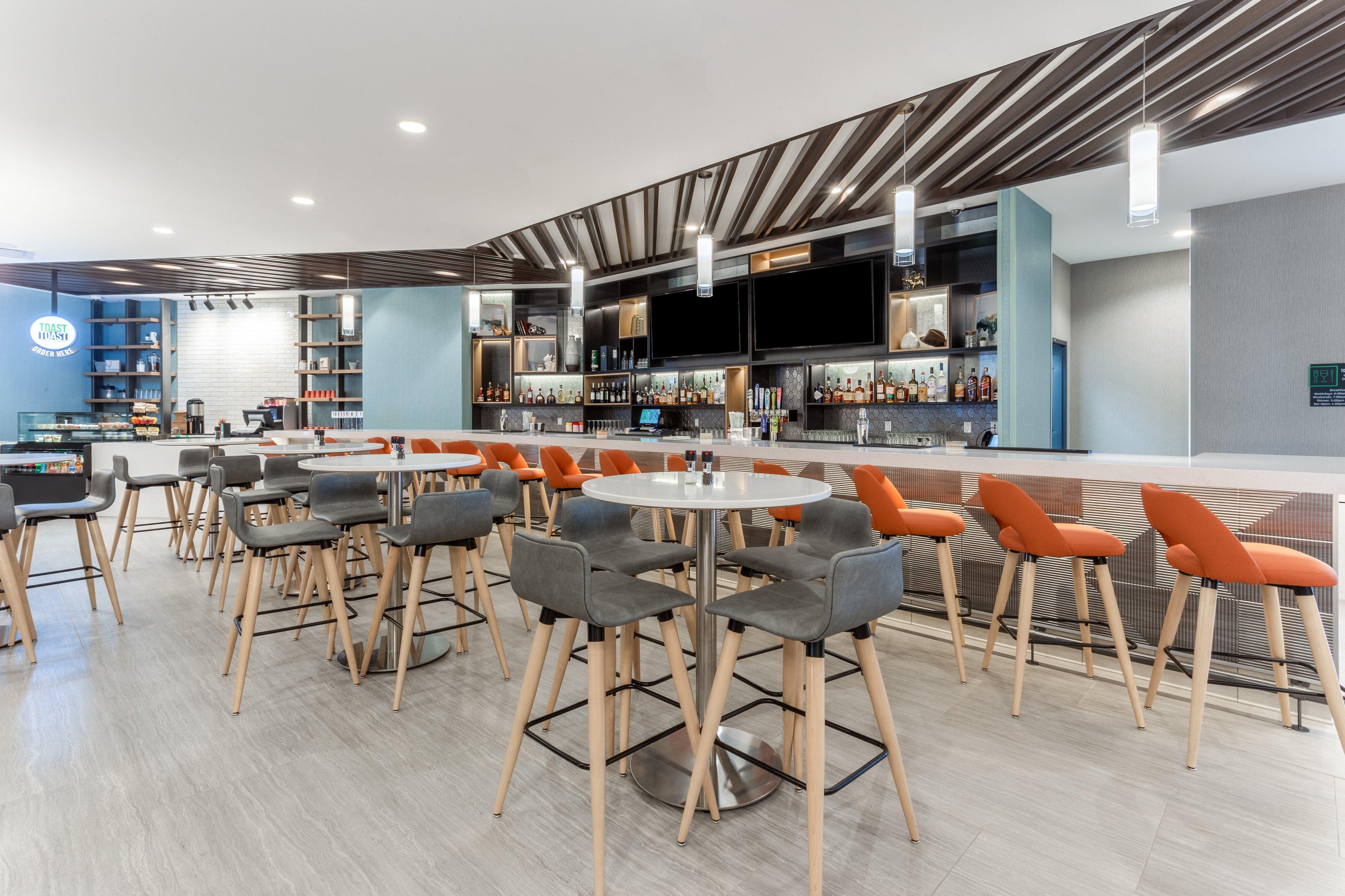 Holiday Inn & Suites Cedar Falls-Waterloo Event Ctr By Ihg Eksteriør billede
