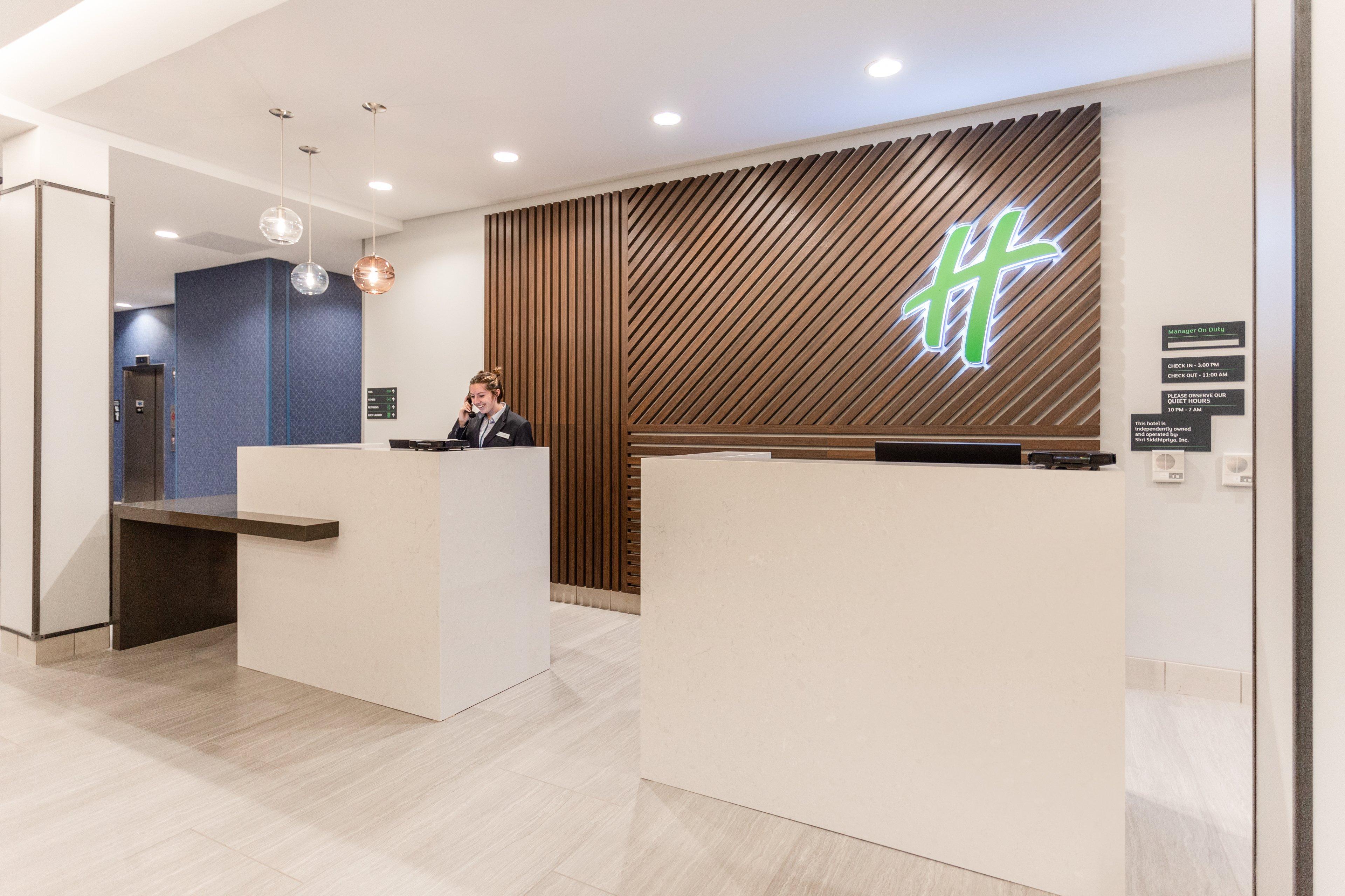 Holiday Inn & Suites Cedar Falls-Waterloo Event Ctr By Ihg Eksteriør billede
