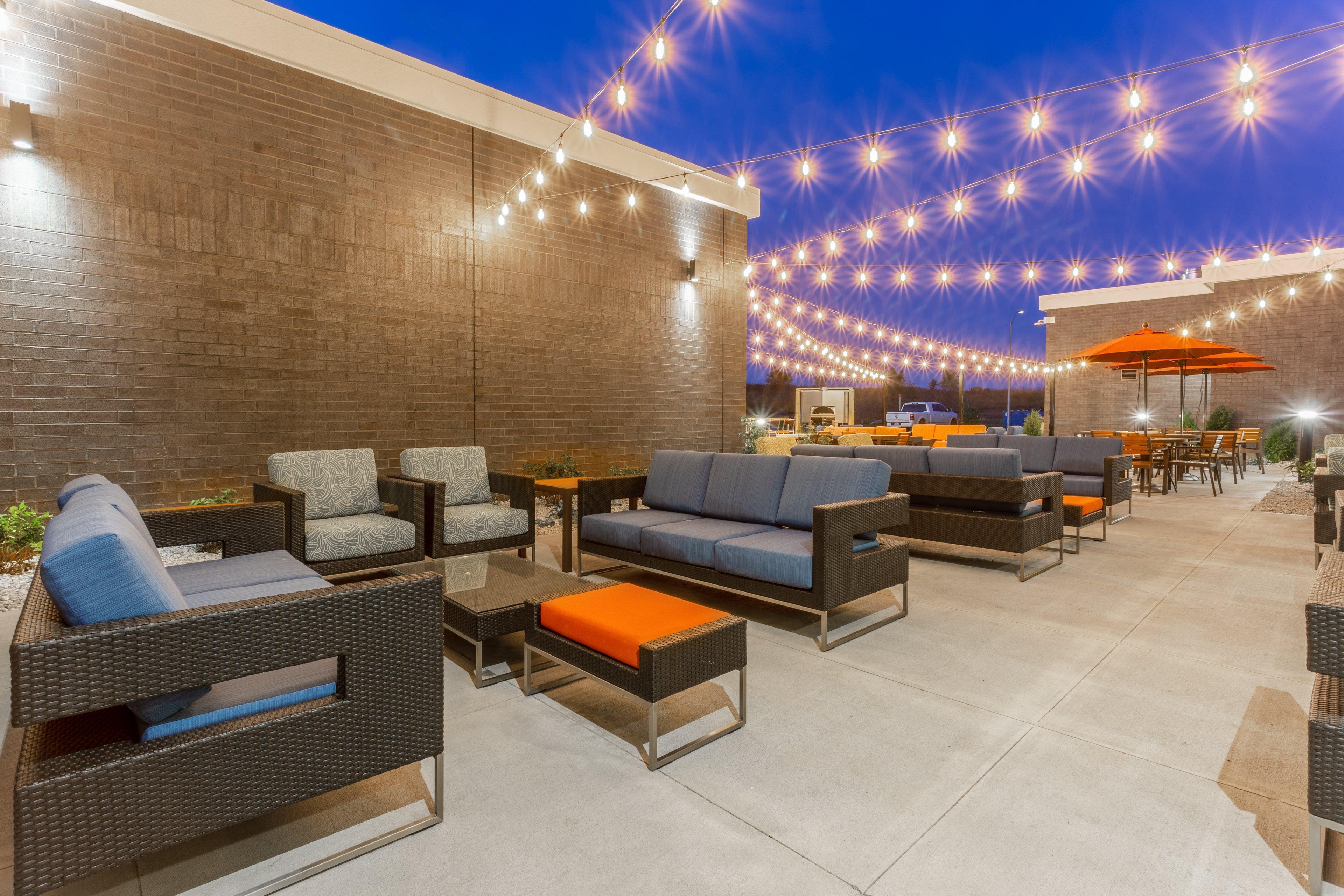 Holiday Inn & Suites Cedar Falls-Waterloo Event Ctr By Ihg Eksteriør billede