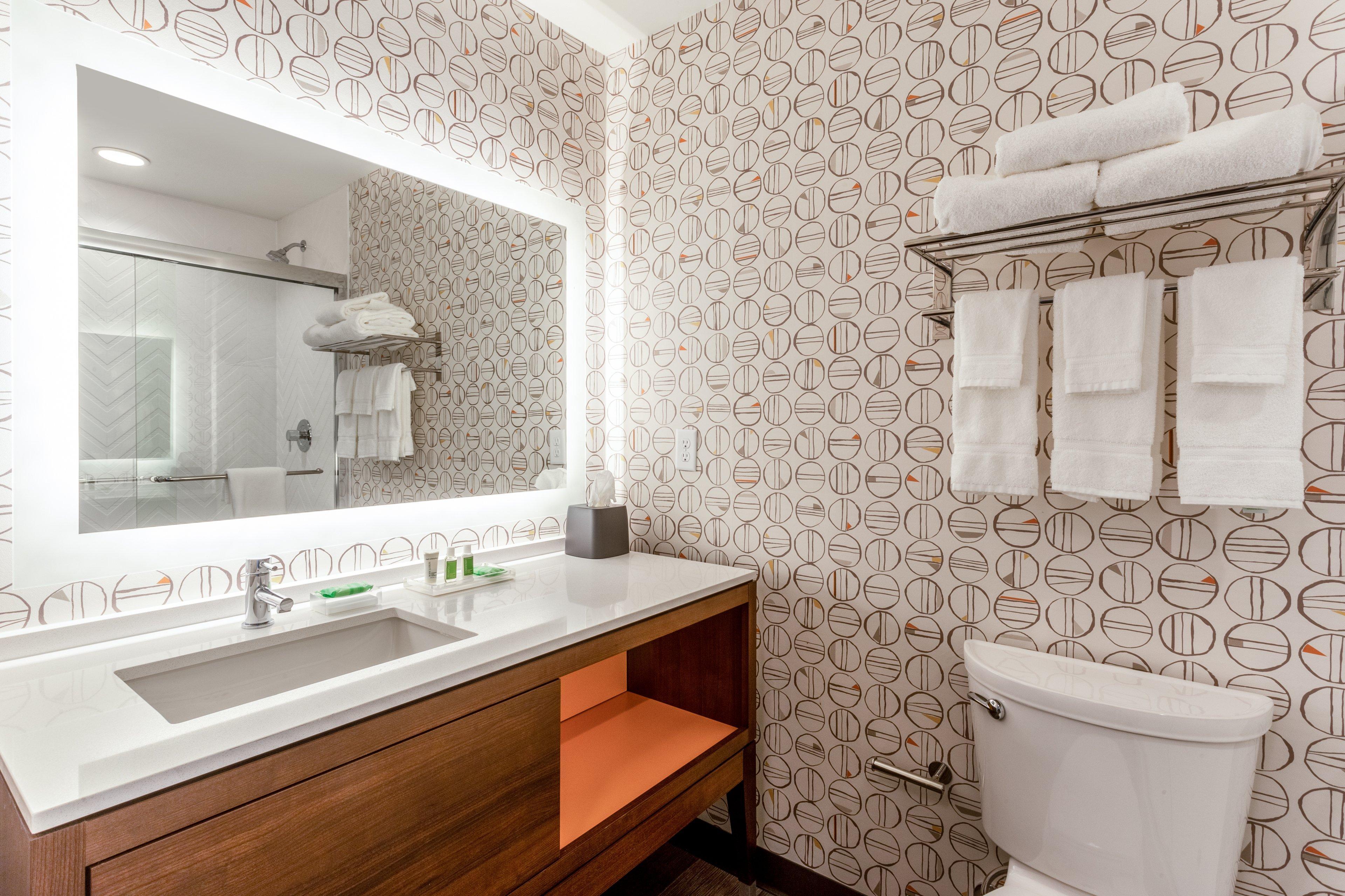 Holiday Inn & Suites Cedar Falls-Waterloo Event Ctr By Ihg Eksteriør billede