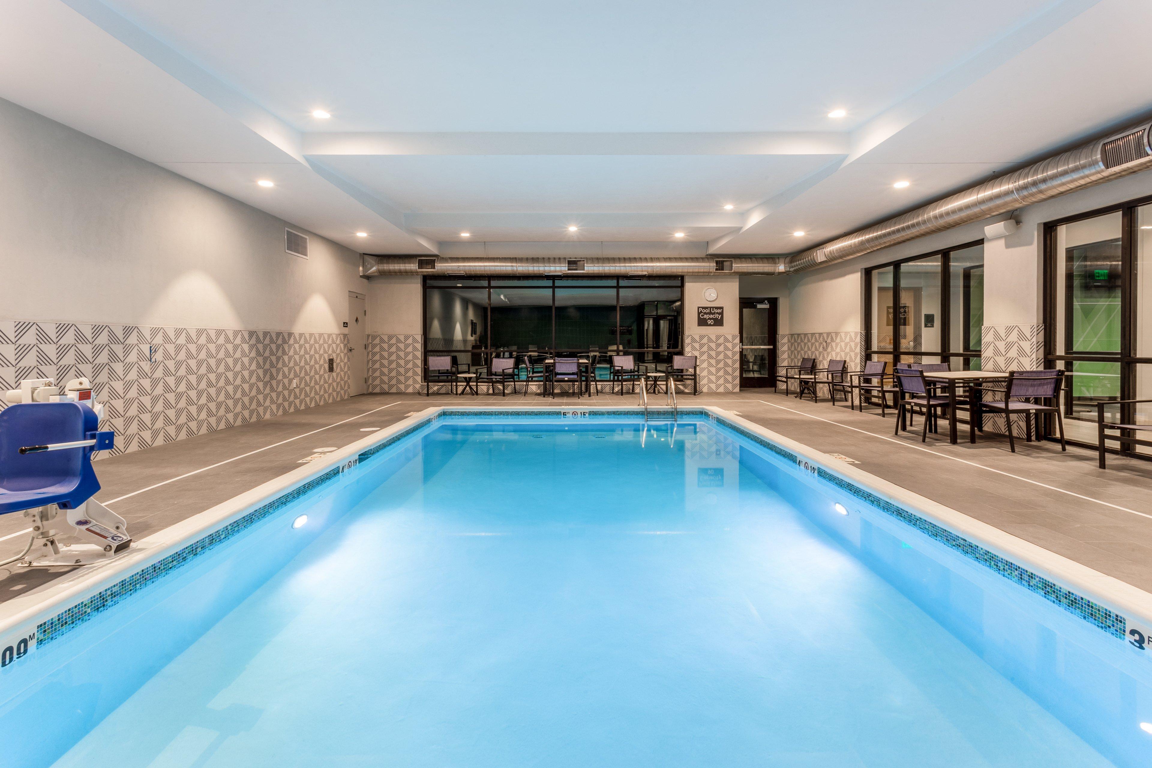 Holiday Inn & Suites Cedar Falls-Waterloo Event Ctr By Ihg Eksteriør billede